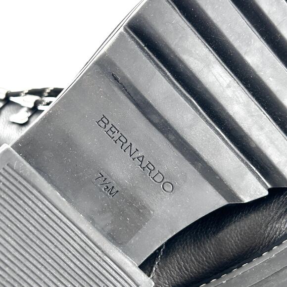 Bernardo Dash Combat Boots 8 Black NWOT Sherpa Ankle Booties Lace Up Moto Grunge - Picture 6 of 8